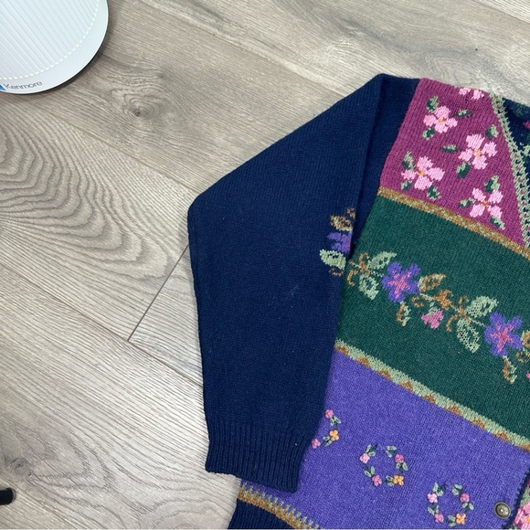 Woolrich Womens Knit Cardigan Wool Sweater Floral Buttons Long Sleeve Sz Large - Picture 4 of 12